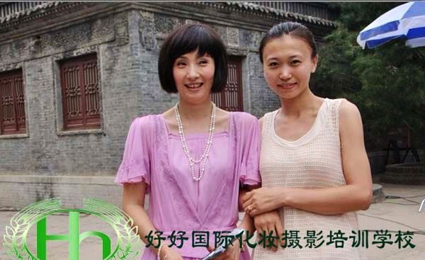 �úÇ��H���y�zӰ��Ӗ�WУУ�L�������պ����������պ�Ӱ����