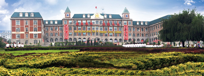 ���B���~