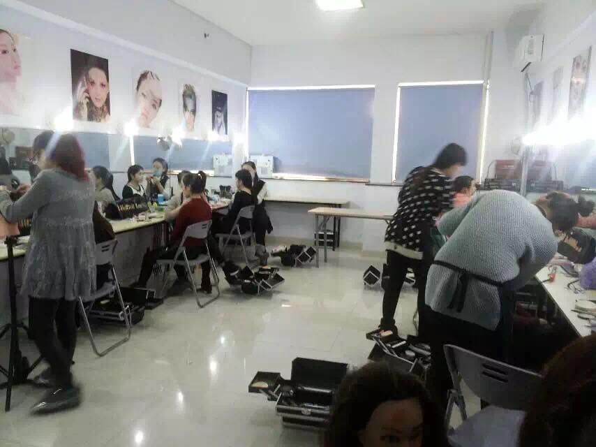 �Ͳ��������y������Ӗ(x��n)�W(xu��)У