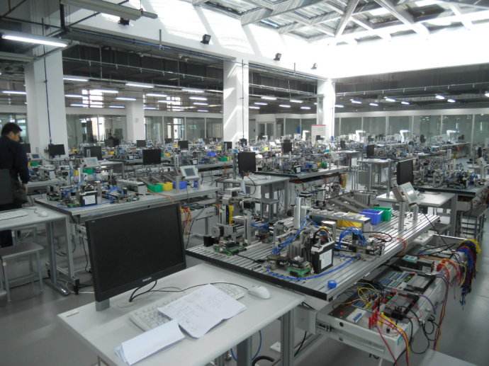 ɽ�|������܇Ħ��܇���ތW(xu��)Ժ�C�һ�w�����I(y��)��ô����