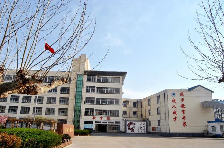 �R��������̼��g(sh��)�����W(xu��)У�̌W(xu��)����������Щ��ɫ��