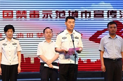 ɽ�|�|�I���˾���W(xu��)У300���W(xu��)������?x��n)|�I��6.26�����H�������������