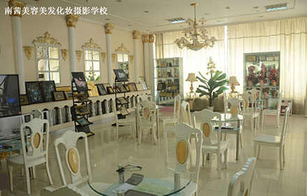 ���u�����������l(f��)�I(y��)��Ӗ(x��n)�W(xu��)У��ʲô�W(xu��)У��