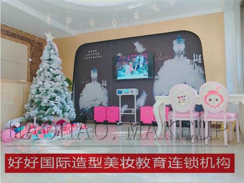 �Ͳ��кõĔzӰ�W(xu��)У����