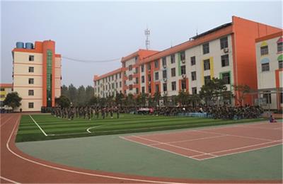 �R�������I(y��)�еȌ�(zhu��n)�I(y��)�W(xu��)У����Ҏ(gu��)���M(f��i)���� 