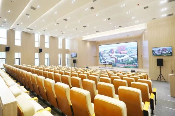 ��(j��)��ꖹ��I(y��)�еȌ��I(y��)�W(xu��)У��Щ���I(y��)���^���e(cu��)��