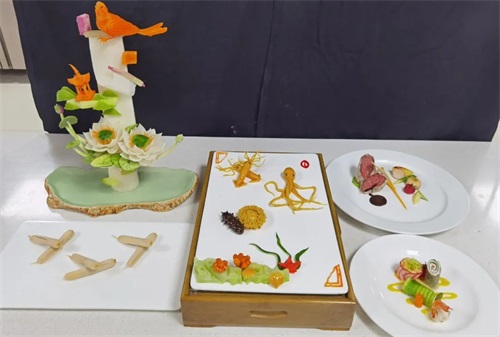 �����`���ƴ�������p�_��(bi��o)��ɽ�|ʡ�H���̘I(y��)�W(xu��)У�_չ��ĩ���������_��(bi��o)���