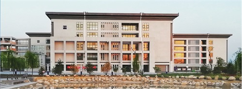 ɽ�|̩ɽ�����W(xu��)Ժ�Ǉ��k�W(xu��)У�᣿